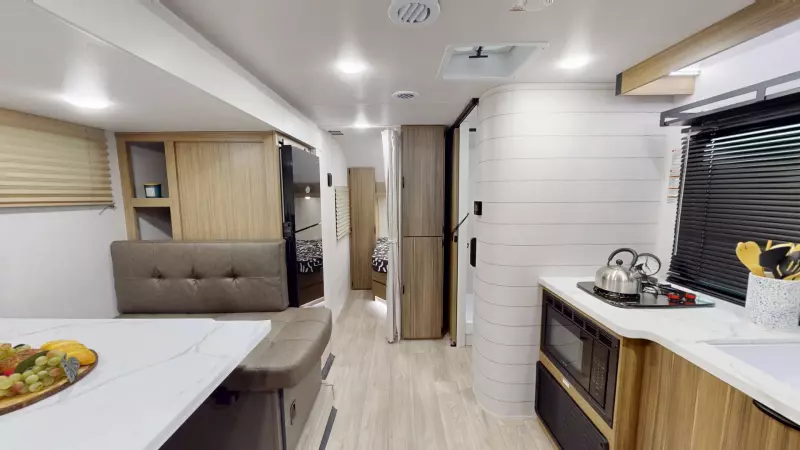 180ICE Floorplan Main Room